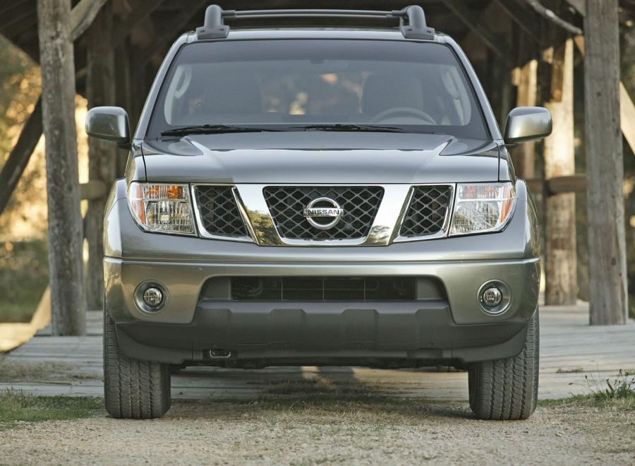  Nissan Frontier Crew Cab 2005 года  (фото 3 из 13)